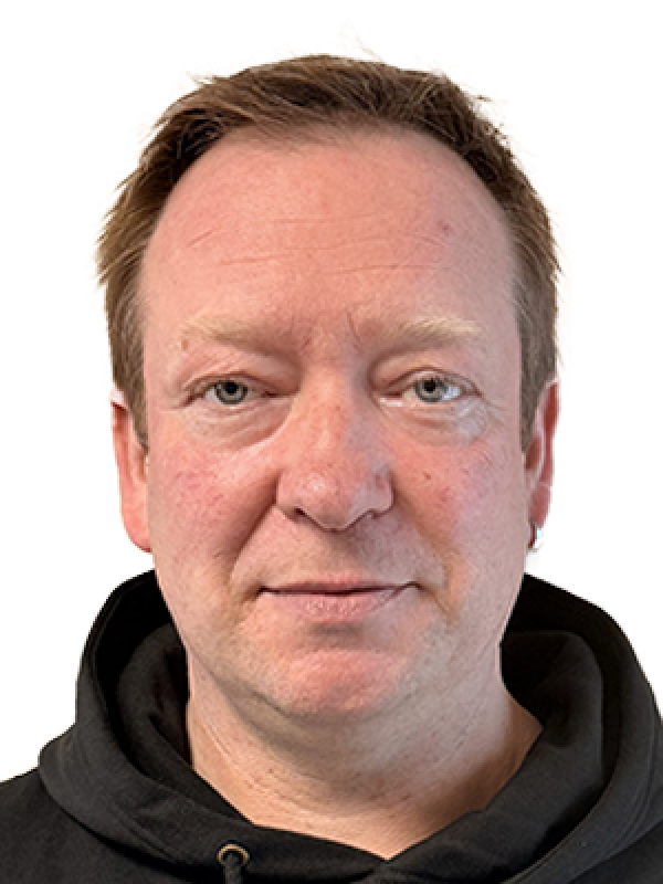 Ronny-heinrich,-profile-image-300x450
