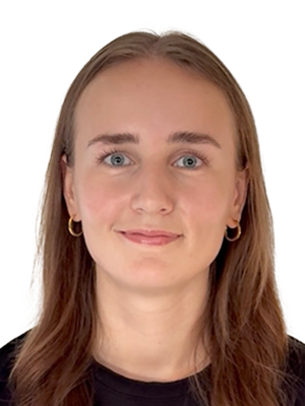 anja-Nielsen-fritlagt-profil-billede-300x450