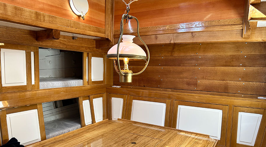 carmelan-interiøre-900x500-Wooden Vessel
